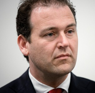 Asscher: Wet Werk en Zekerheid niet uitgesteld