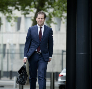 Asscher bereid om WWZ aan te passen