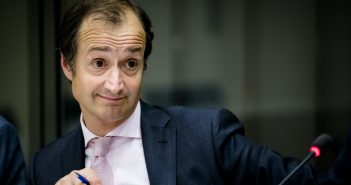 Wiebes belooft weer meer duidelijkheid Wet DBA