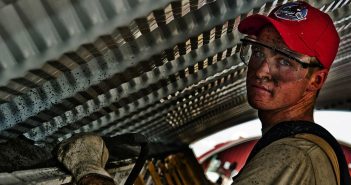 Werkgevers positief over werkgelegenheid in 2017 techniek
