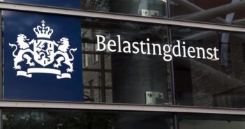 Modelovereenkomsten voor beoordeling zzp werken niet, geeft Belastingdienst toe Belastingdienst