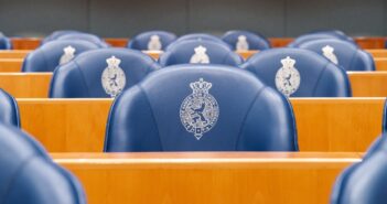 Van Hijum botst met partijen over ’tamelijk liberale’ zzp-wet