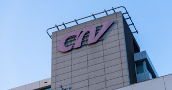 CNV: “Makkelijke deal is schoffering van uitzendkrachten”