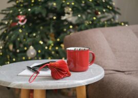 Onderzoek: kwart van de Nederlanders werkt door tijdens kerstvakantie