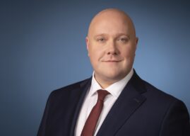 Kabinet wil vaart maken met verplichte verzekering zelfstandigen